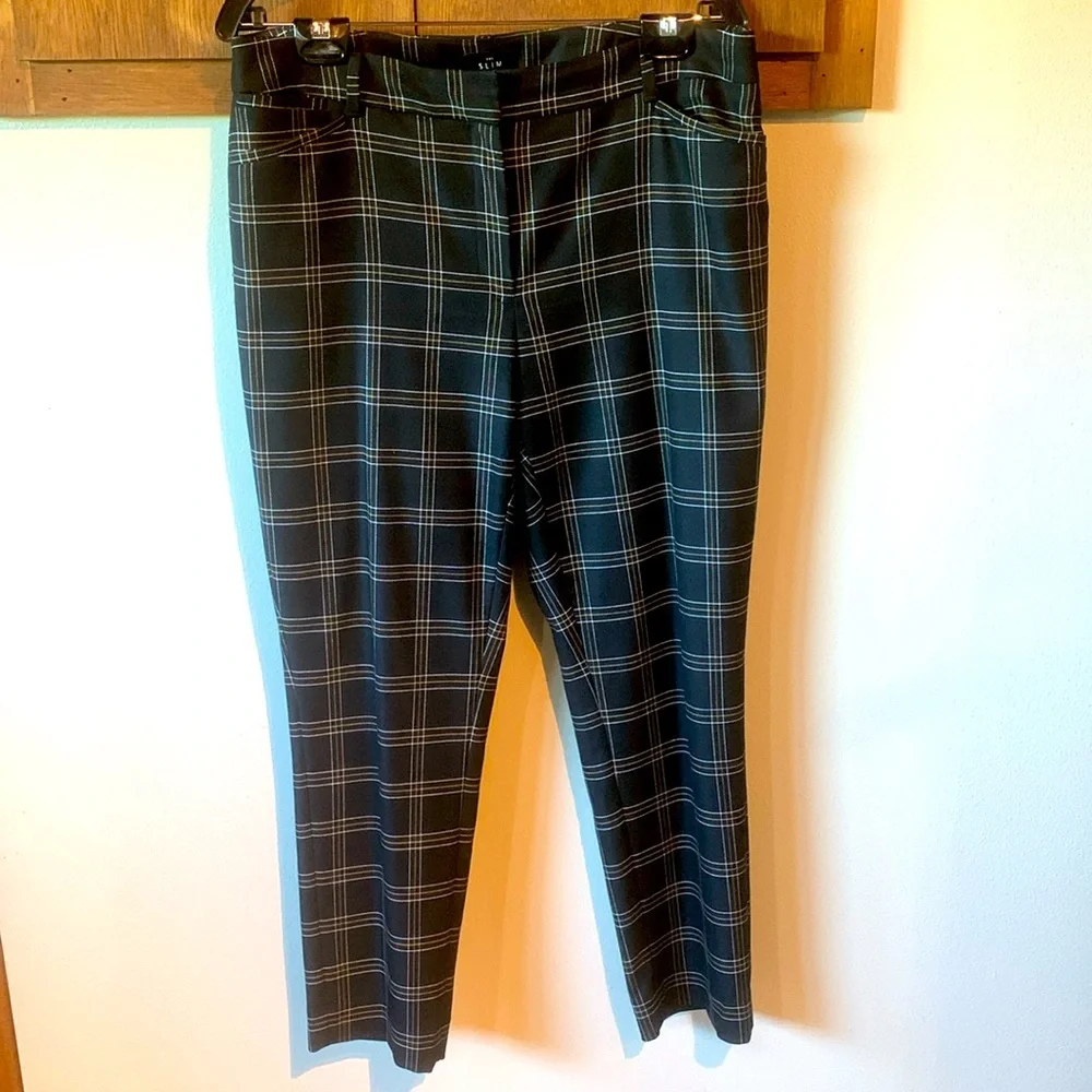 WHBM The Slim Ankle Size 10 Black with gold and white plaid. - Picture 1 of 4